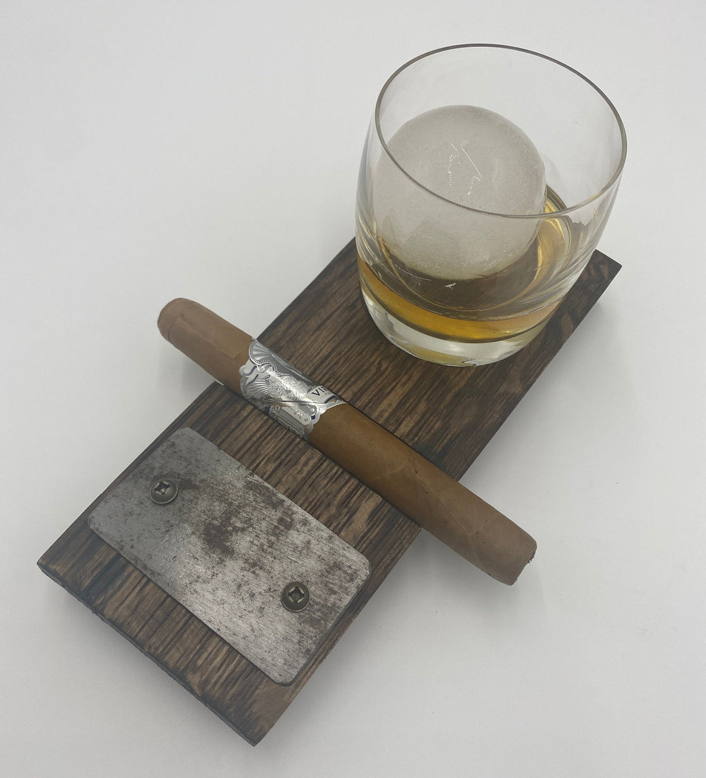 Classic Groomsman Custom Whiskey Glass & Cigar Gift Set 